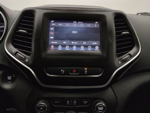 Used 2020 Jeep Cherokee Latitude Lux w/ Comfort/Convenience Group image 25