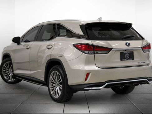 Used 2020 Lexus RX 450hL Luxury w/ Accessory Package image 11