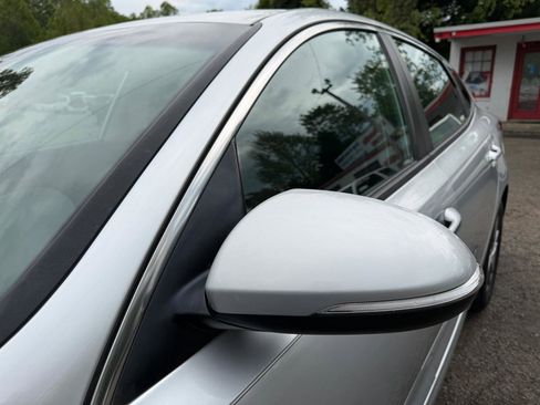 Used 2019 Kia Optima LX image 13