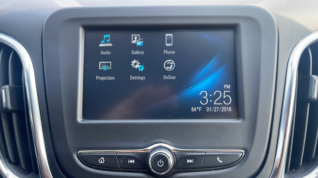 Used 2018 Chevrolet Equinox LT AWD/4WD image 13