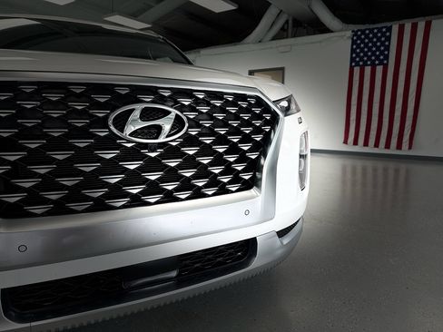 Used 2021 Hyundai Palisade Calligraphy w/ Winter Package AWD/4WD image 11