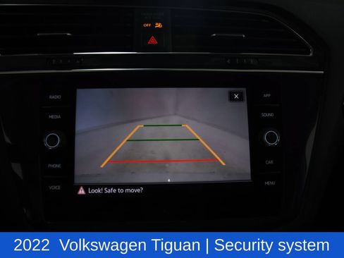 Used 2022 Volkswagen Tiguan SE w/ Panoramic Sunroof Package AWD/4WD image 18