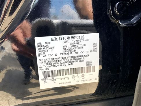 Used 2020 Ford Explorer XLT w/ Equipment Group 202A AWD/4WD image 34