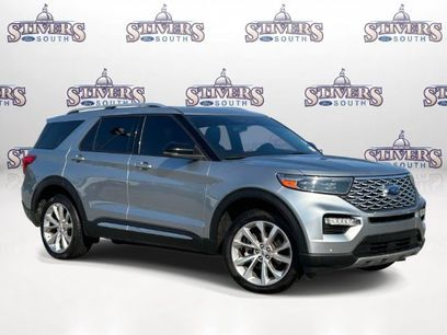Certified 2022 Ford Explorer Platinum w/ Equipment Group 601A