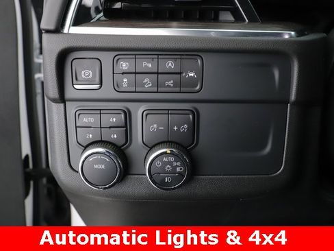 Used 2025 Chevrolet Tahoe Z71 image 20