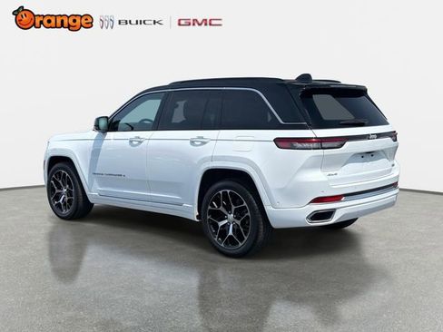 Used 2025 Jeep Grand Cherokee Summit AWD/4WD image 5