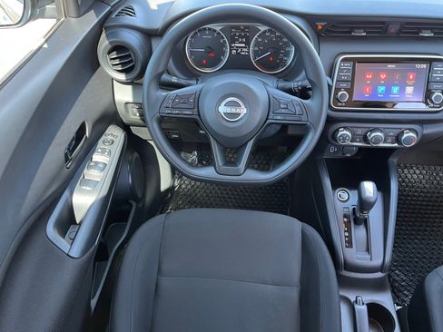 Certified 2025 Nissan Kicks Play S image 13