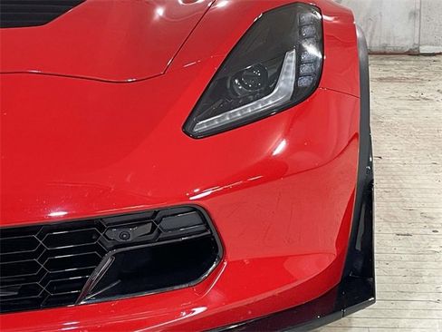 Used 2016 Chevrolet Corvette Z06 w/ 3LZ Preferred Equipment Group image 4