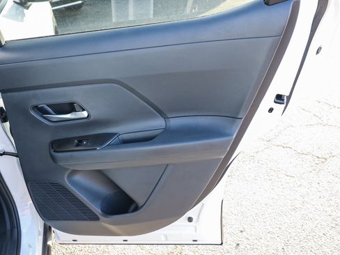 New 2026 Nissan Kicks SV image 20