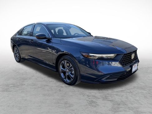 Used 2025 Honda Accord EX-L image 3