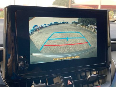 Used 2026 Toyota Corolla LE FWD image 21