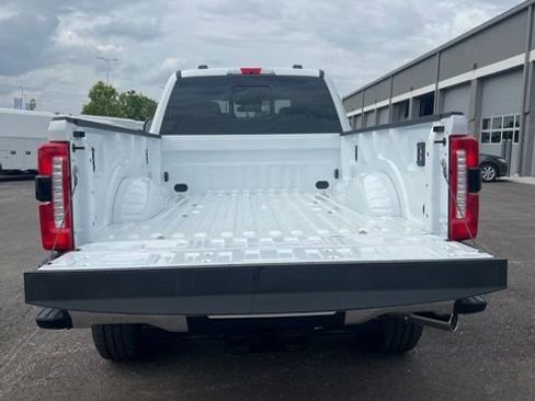 New 2025 Ford F350 Lariat w/ Chrome Package image 9