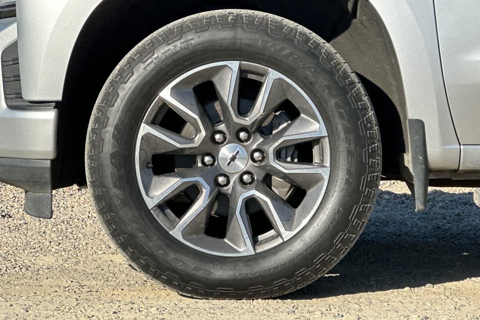 Used 2020 Chevrolet Silverado 1500 RST w/ All-Star Edition RWD image 12