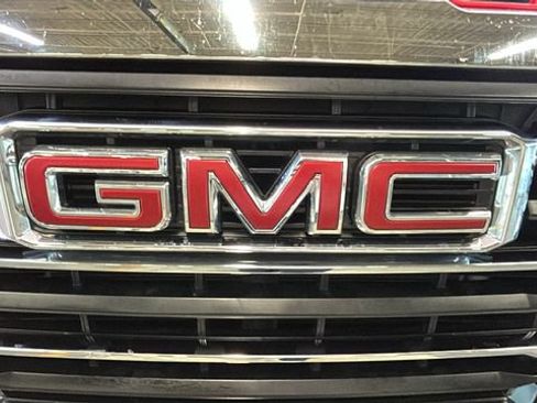 Used 2026 GMC Sierra 2500 SLE w/ SLE Value Package; AWD/4WD image 8