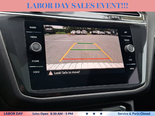 Used 2023 Volkswagen Tiguan SE w/ Panoramic Sunroof Package AWD/4WD image 24
