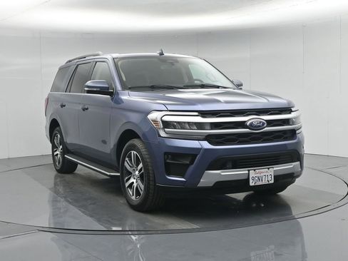 Used 2023 Ford Expedition XLT image 67