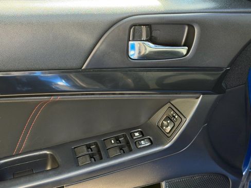 Used 2017 Mitsubishi Lancer ES FWD image 10