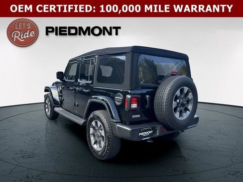 Used 2023 Jeep Wrangler Unlimited Sahara w/ Cold Weather Group AWD/4WD image 5