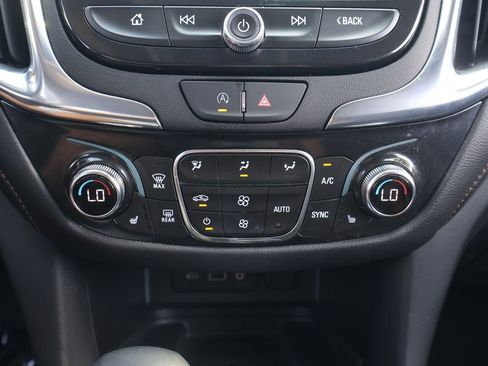 Used 2023 Chevrolet Equinox Premier FWD image 26