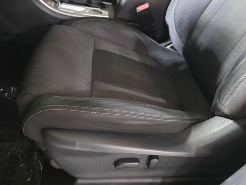 Used 2021 Subaru Ascent Premium w/ Convenience Package image 24