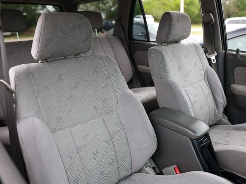 Used 2001 Toyota 4Runner SR5 image 18