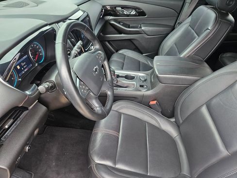 Used 2023 Chevrolet Traverse RS AWD/4WD image 14