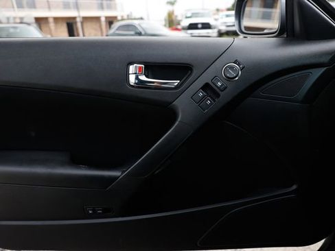 Used 2011 Hyundai Genesis 2.0T image 43