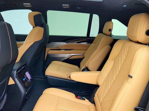 Used 2025 Cadillac Escalade IQ Sport 2 AWD/4WD image 24