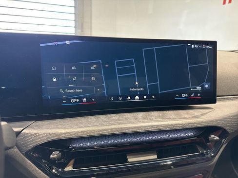 Used 2025 BMW 230i xDrive 230i xDrive w/ Premium Package image 20