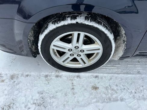 Used 2012 Dodge Avenger SXT image 10