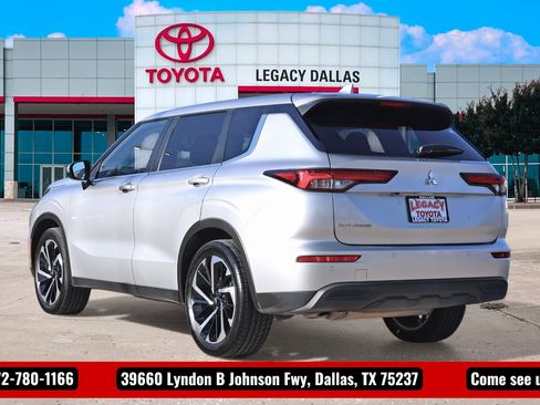 Used 2022 Mitsubishi Outlander ES image 7