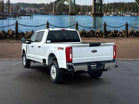 New 2026 Ford F250 XLT w/ FX4 Off-Road Package AWD/4WD image 6