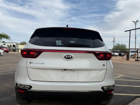 Used 2020 Kia Sportage S w/ S Sunroof Package image 4