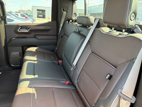 Used 2024 GMC Sierra 1500 Denali AWD/4WD image 23
