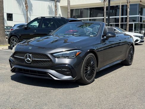 Used 2026 Mercedes-Benz CLE 300 4MATIC Cabriolet image 9