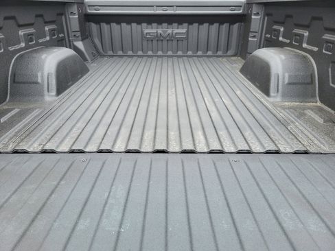 New 2025 GMC Sierra 1500 Elevation image 12