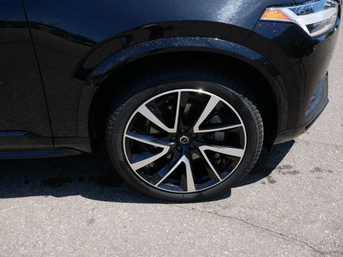 Used 2021 Volvo XC90 T6 Momentum w/ Advanced Package AWD/4WD image 9