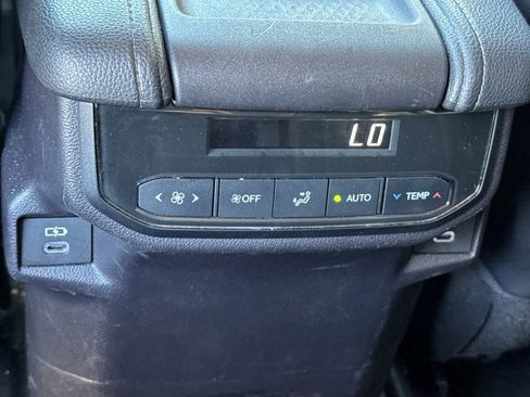 Used 2025 Toyota Grand Highlander AWD image 45