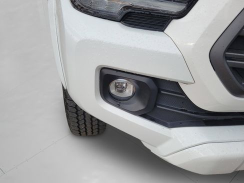 Used 2022 Toyota Tacoma TRD Sport image 19