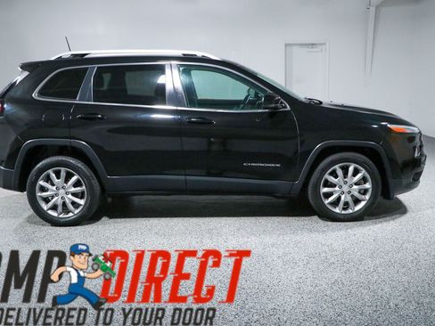Used 2018 Jeep Cherokee Limited FWD image 6