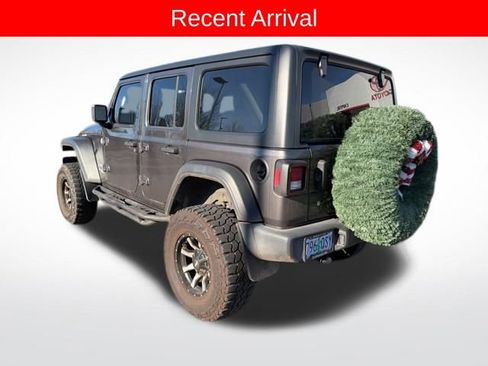 Used 2020 Jeep Wrangler Unlimited Sport S image 3