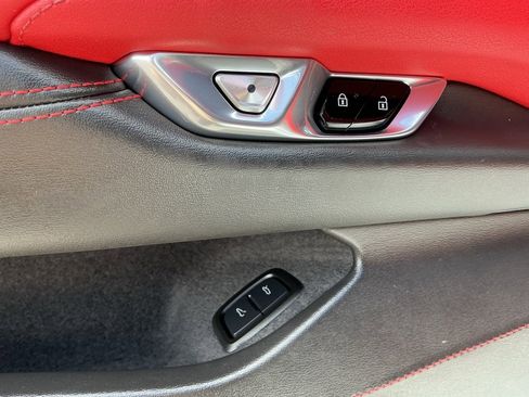 Used 2023 Chevrolet Corvette Stingray w/ Z51 Performance Package image 46