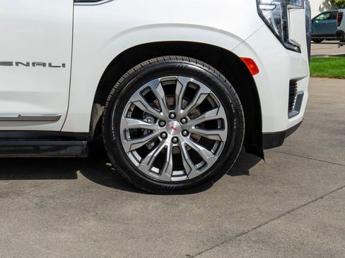 Used 2021 GMC Yukon Denali image 42