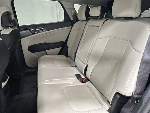 Used 2024 Kia Sportage EX AWD/4WD image 14