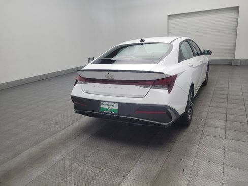 Used 2025 Hyundai Elantra Sport FWD image 9