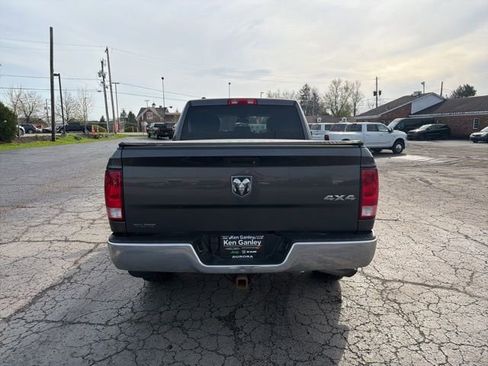 Used 2017 RAM 1500 ST w/ SXT Appearance Group image 6