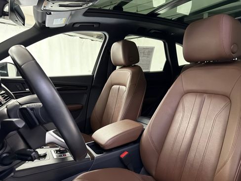 Used 2019 Audi Q5 2.0T Premium w/ Convenience Package image 22