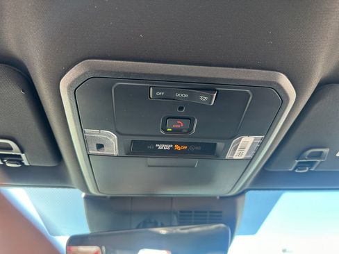 Certified 2026 Toyota Tacoma SR5 AWD/4WD image 22