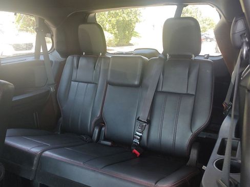 Used 2017 Dodge Grand Caravan GT FWD image 17