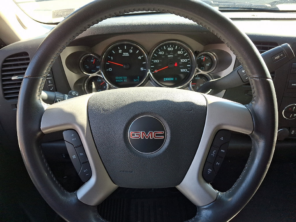 Used 2012 GMC Sierra 2500 SLE w/ SLE Preferred Package AWD/4WD image 17